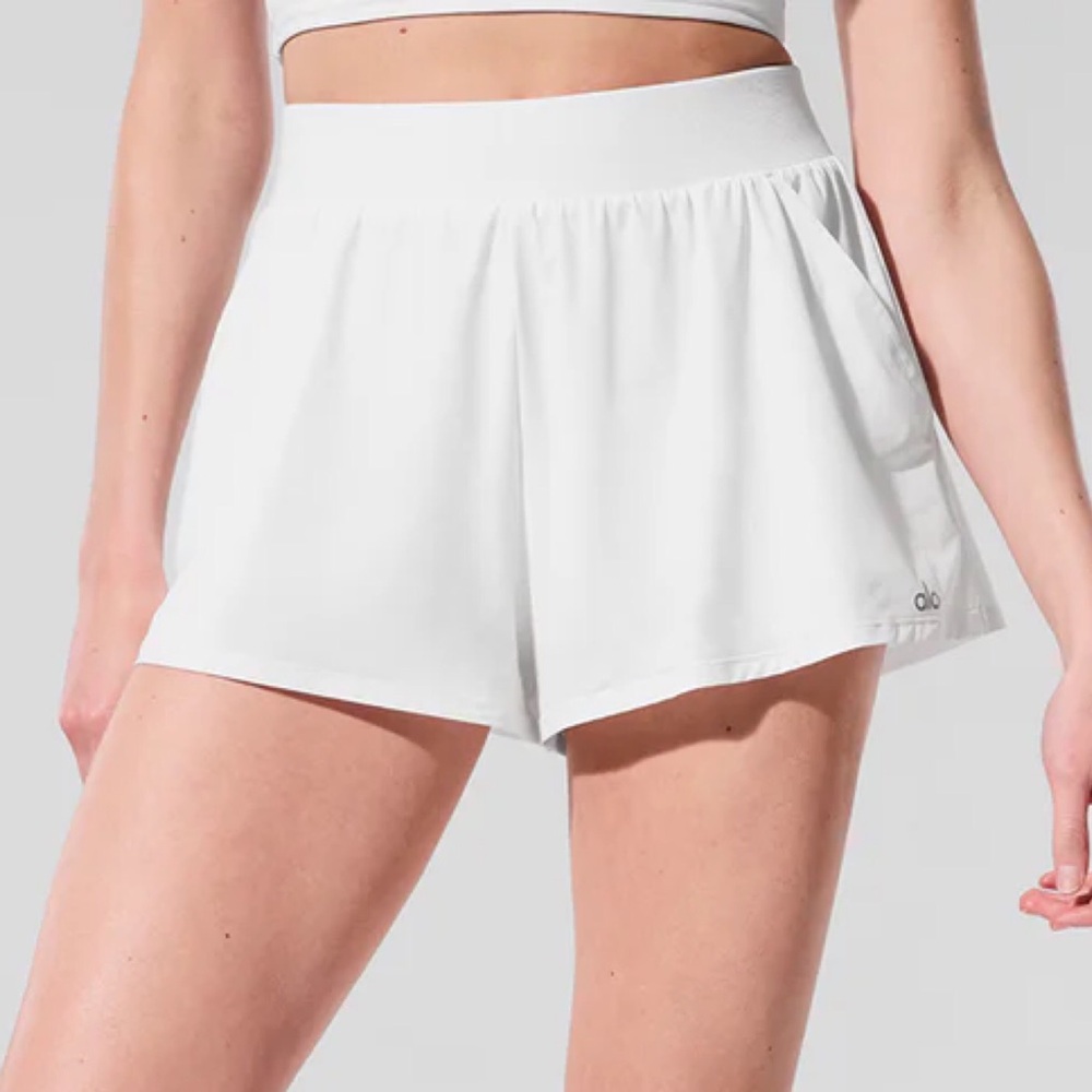 ALO Yoga White Women's Athletic Shorts